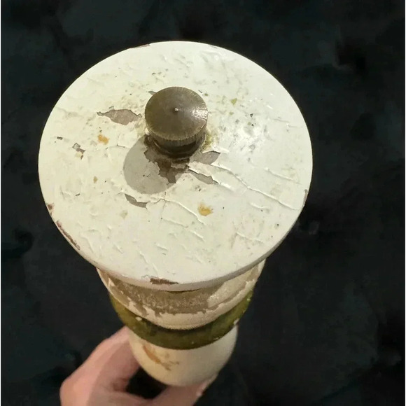 VTG Cottagecore Wood Pepper Grinder Patina Handpainted Country Cottagecore 90’s - Picture 8 of 12